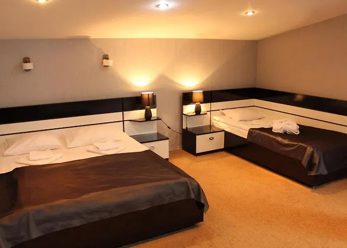 Nyvky Plaza Hotel