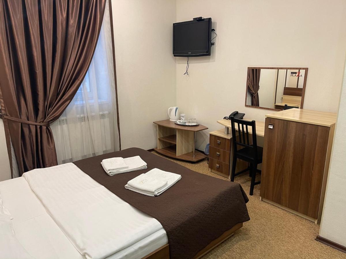 Nyvky Plaza Hotel 3*