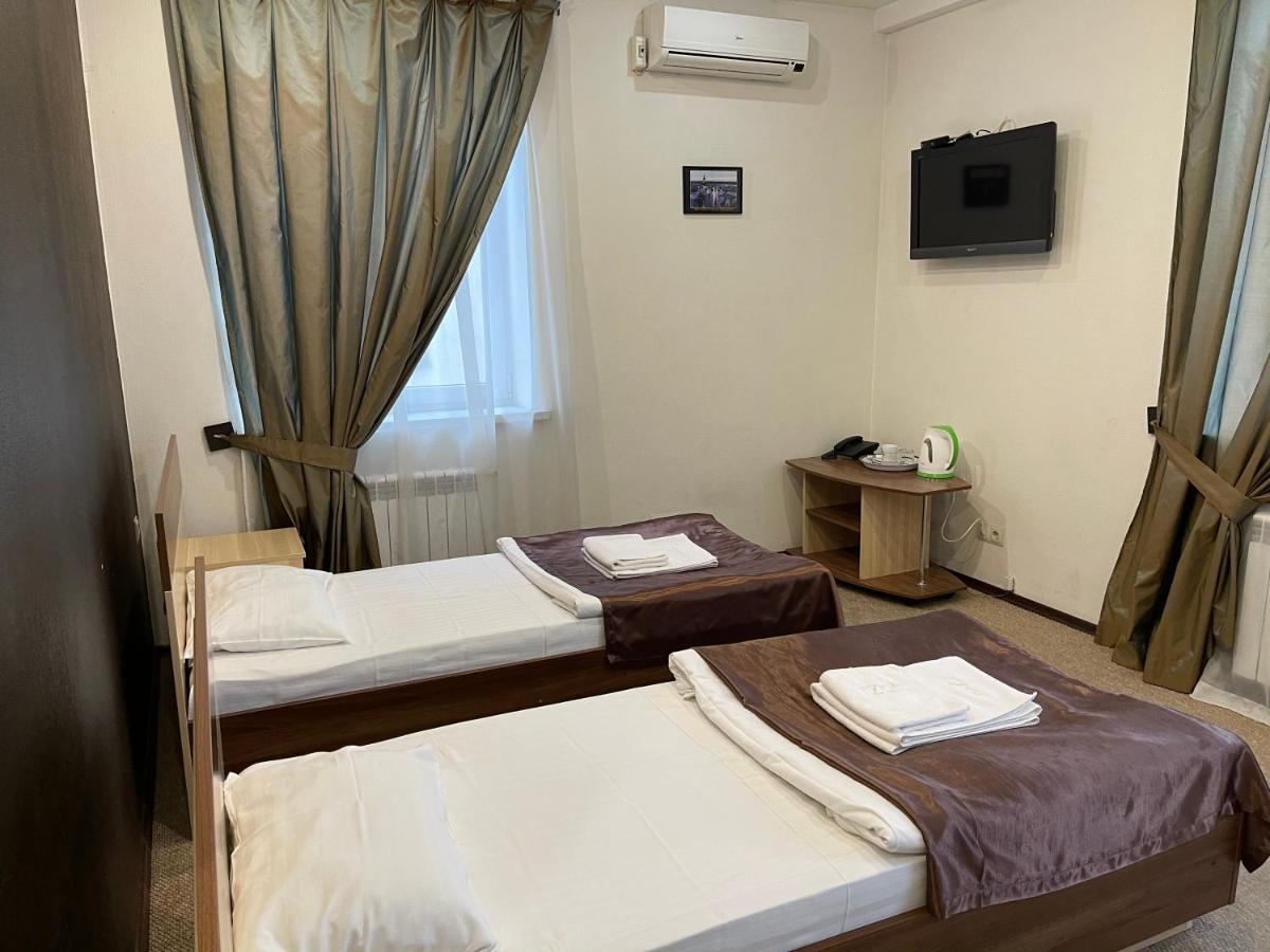 Hotel Nyvky Plaza 3*